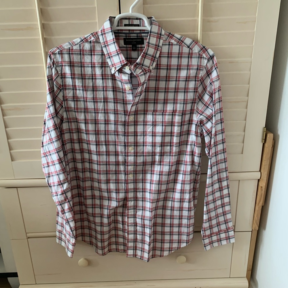 Banana Oxford button down, untucked style, L